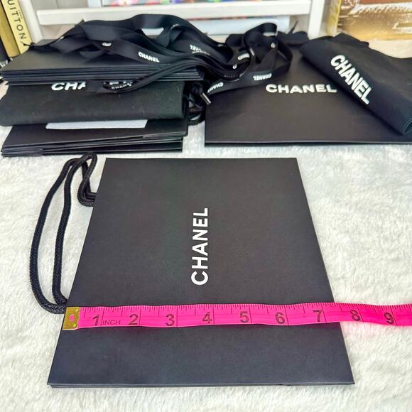 CHANEL Dust Bag, Shopping Bag, note paper & envelope, ribbon gift set - Picture 6 of 6